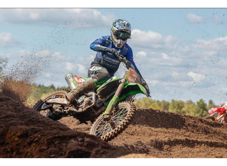 Une journée frustrante dans le sable pour Romain Febvre