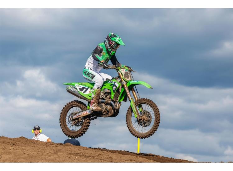 Une journée frustrante dans le sable pour Romain Febvre