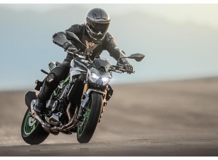 LA NOUVELLE Z900 : UN EVEIL DE SENS