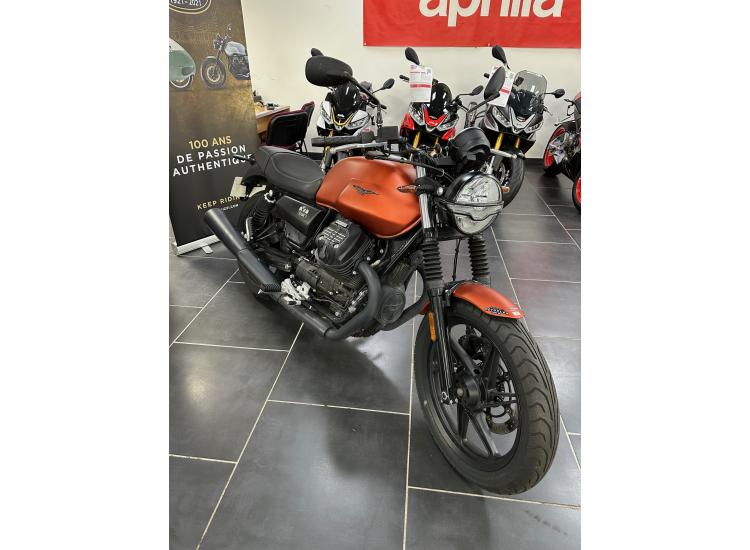 MOTO GUZZI V7 IV (850 cm3)