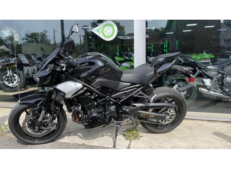 KAWASAKI Z900 + Pack Performance