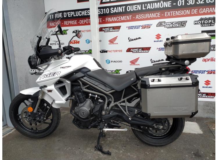TRIUMPH TIGER 800 XRT