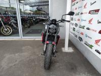 TRIUMPH TRIDENT 660